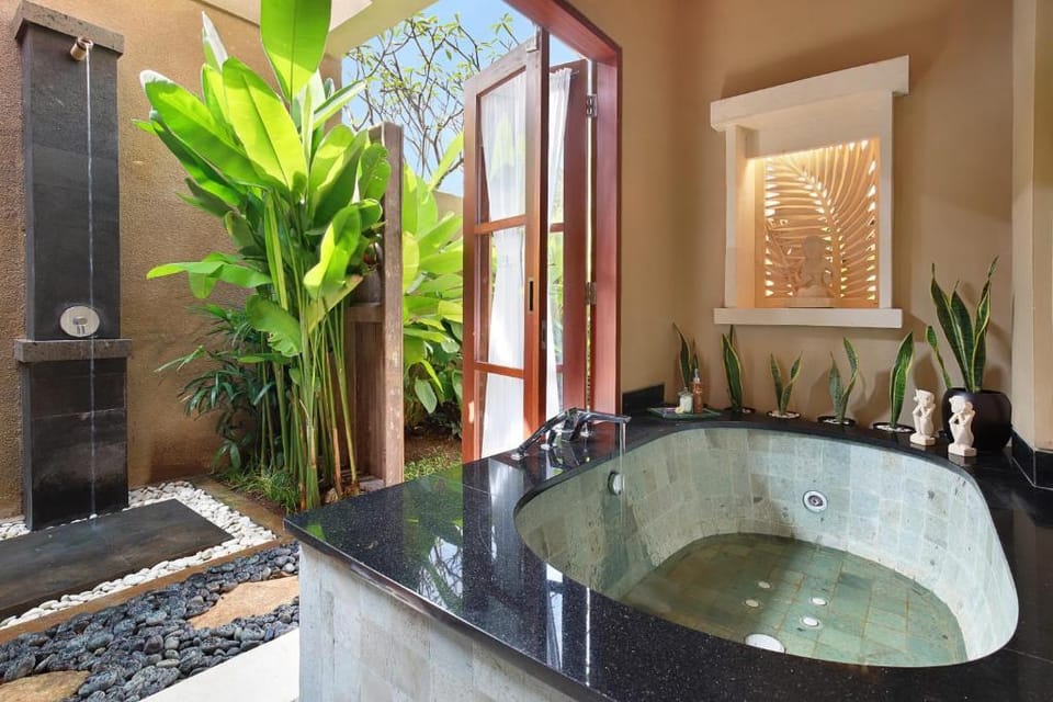 Luxury 4 BR Private Pool Villa #L345 Villa in Sukawati
