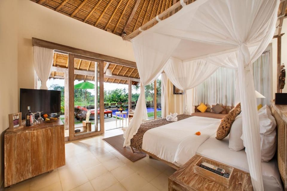 Entire 1 BR Rice Terrace Pool Villa #NE14B Villa in Ubud