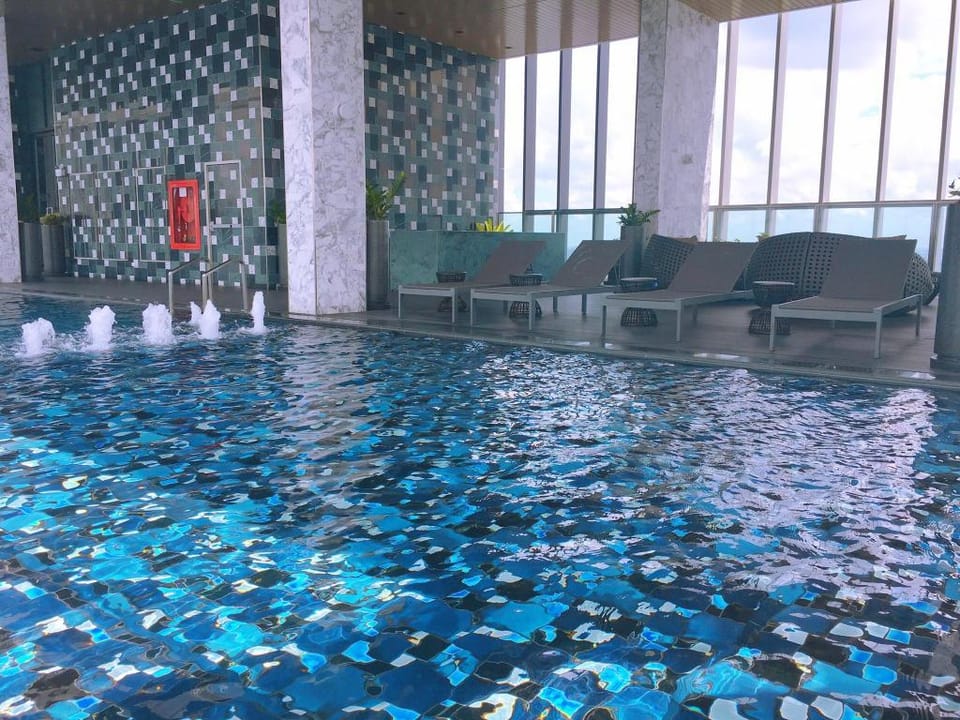 SkyPool luxury Condo in Bangkok CBD/BTS E5/EM zone Apartment in Bangkok