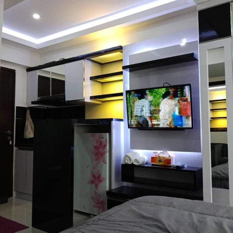 green studio romantic room Apartment in Bandung