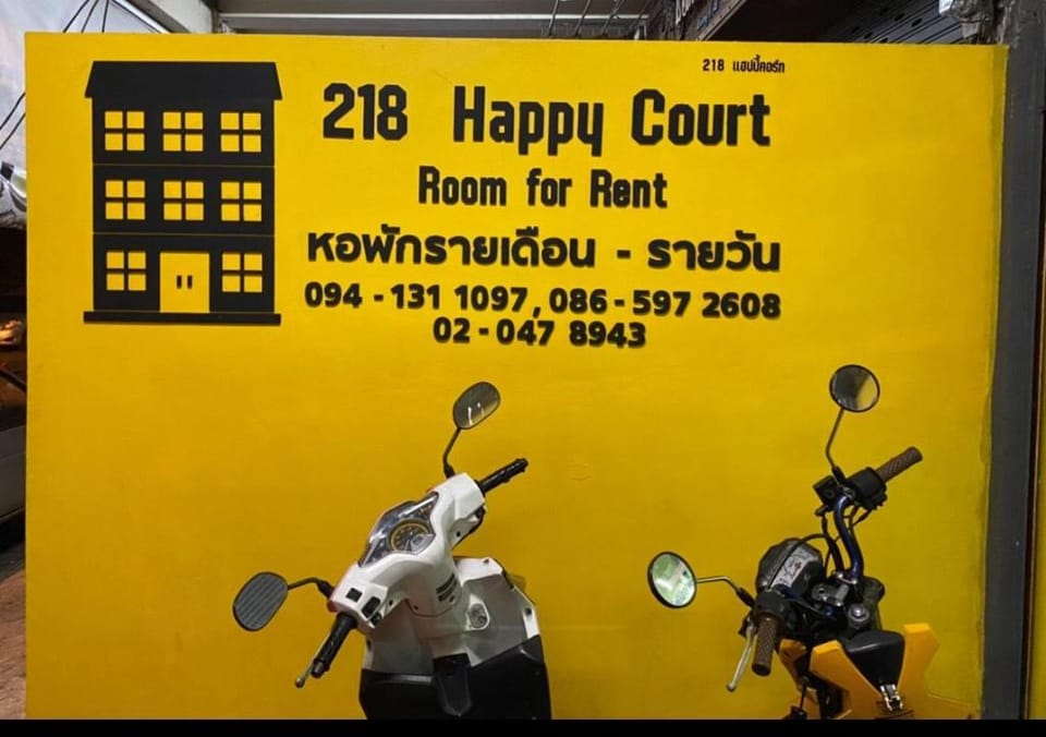 218 Happy court Apartment in Bangkok