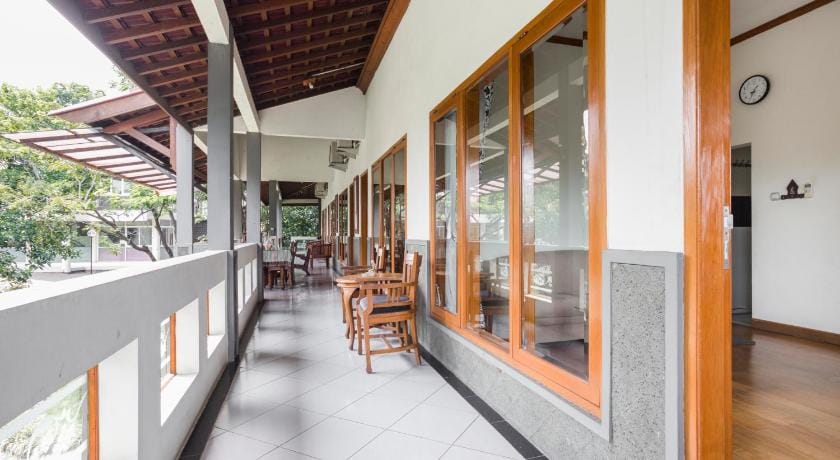 RedDoorz Plus @ Purwodadi Bed and Breakfast in East Java