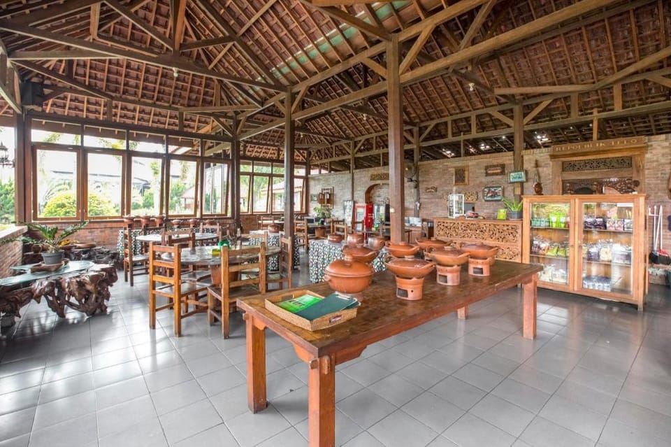 RedDoorz Plus @ Purwodadi Bed and Breakfast in East Java