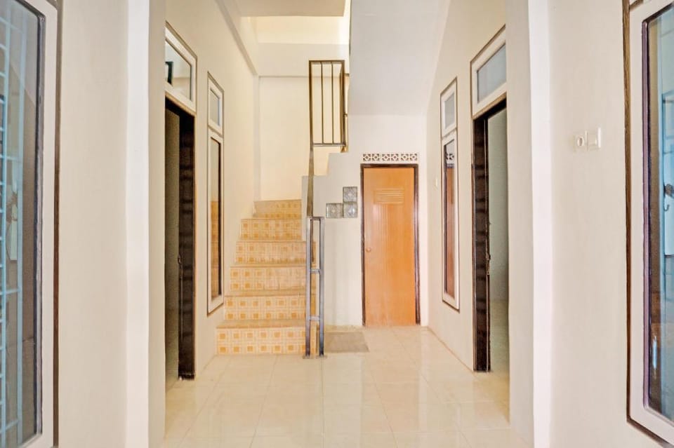 OYO 3001 D'vio Homestay Vacation rental in West Sumatra, Indonesia