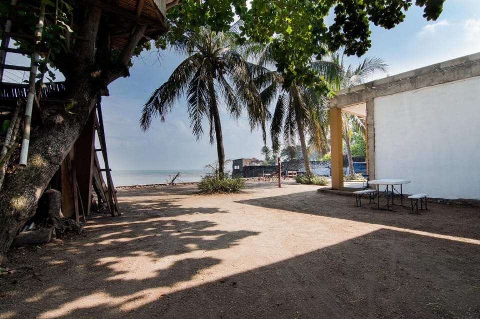 OYO 3050 Hotasi Seaview Syariah Hotel in Indonesia