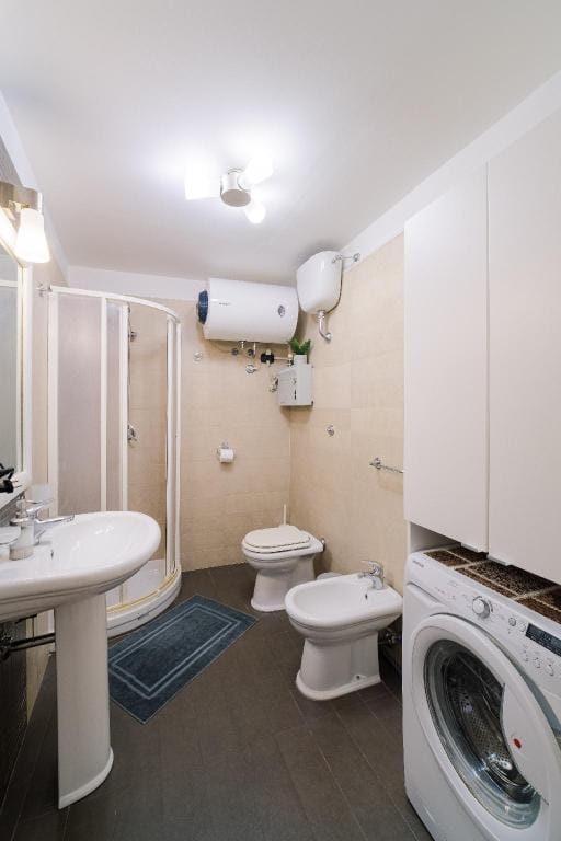 MONOLOCALE SU 2 LIVELLI IN CENTRO STORICO Apartment in Naples