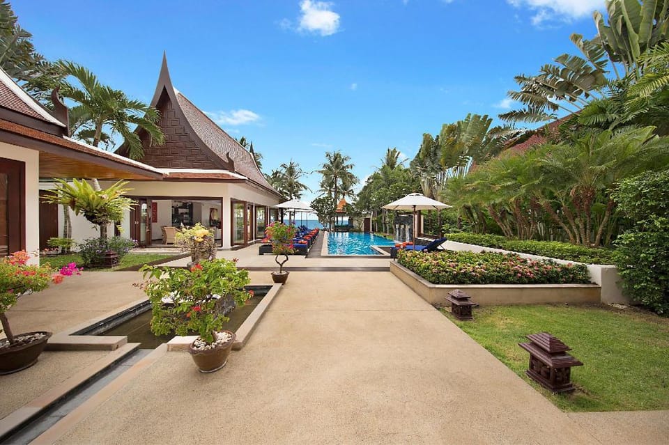 Baan Samlarn | 5BR Pool Villa, Beachfront View  Villa in Ko Samui