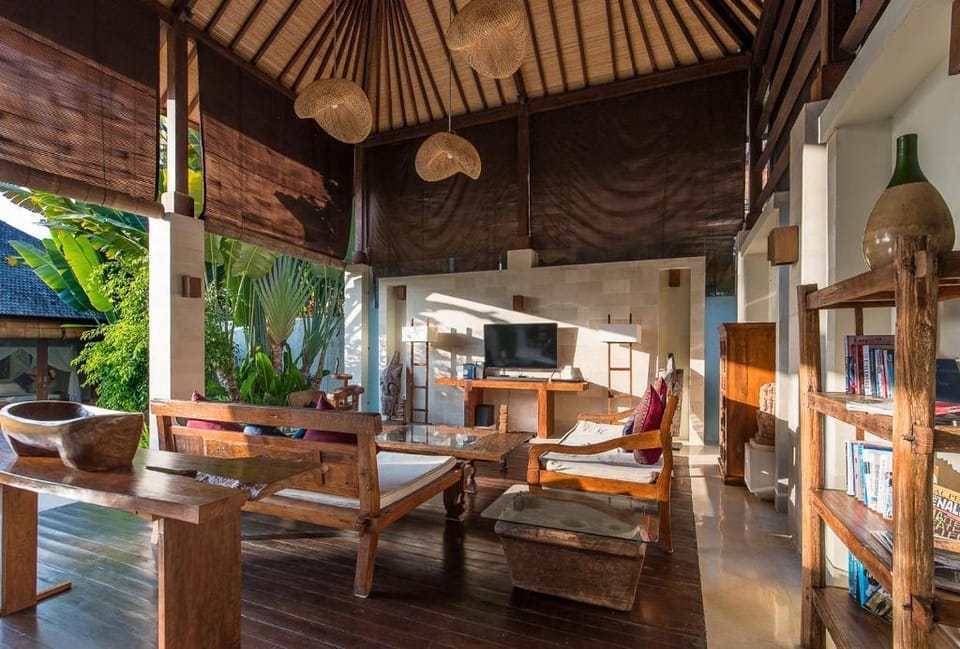 Luxury 5 Bedrrom Garden Villa at Nelayan Canggu Villa in North Kuta