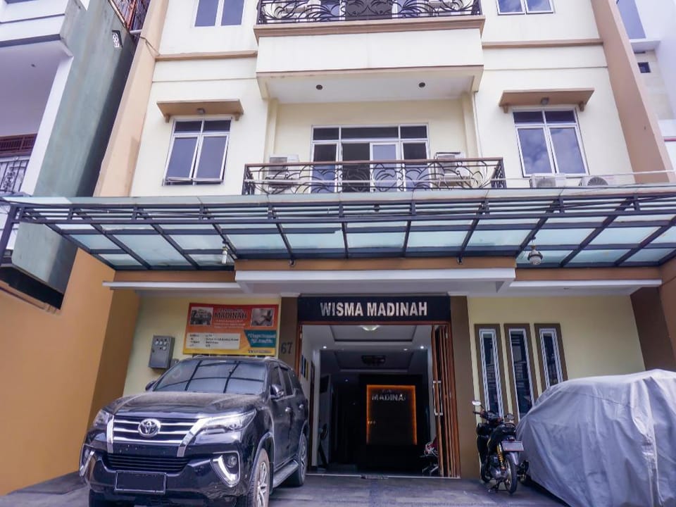 OYO 3072 Wisma Madinah Syariah Hotel in Jakarta