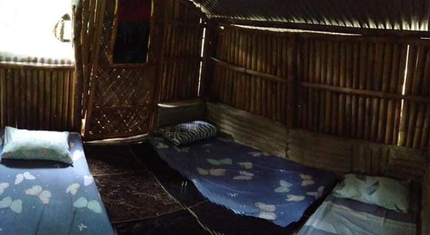 Camping Paradise and Singalong Mountain Garden Luxury tent in Antipolo