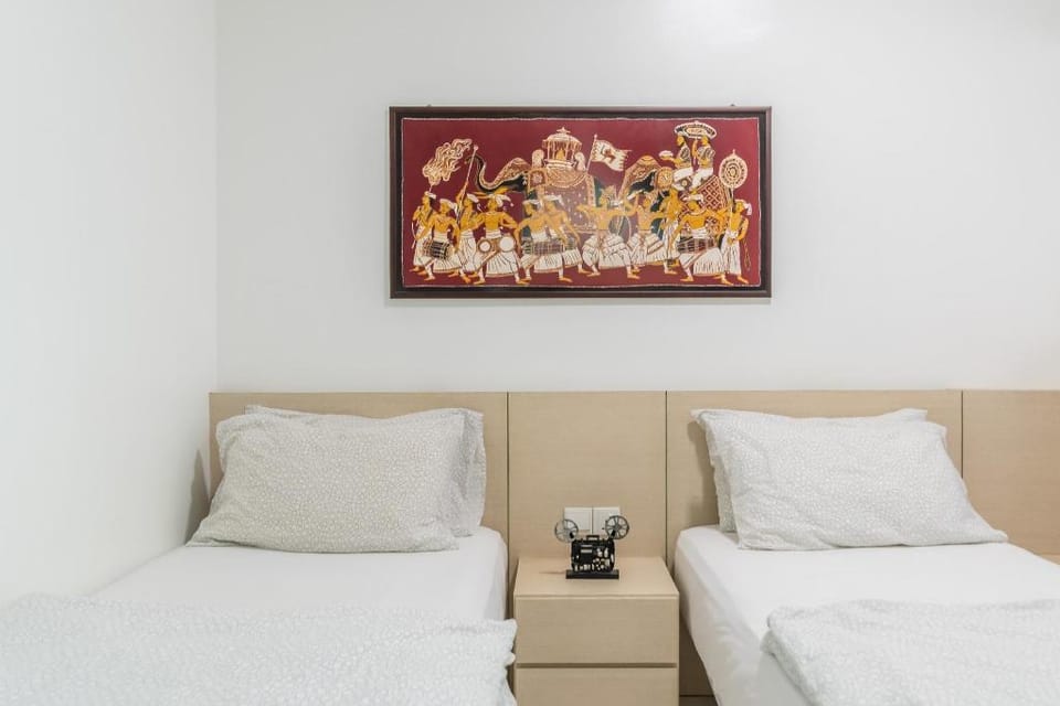 Maritime Luxury Penthouse Suite By The Sea Apartment in George Town