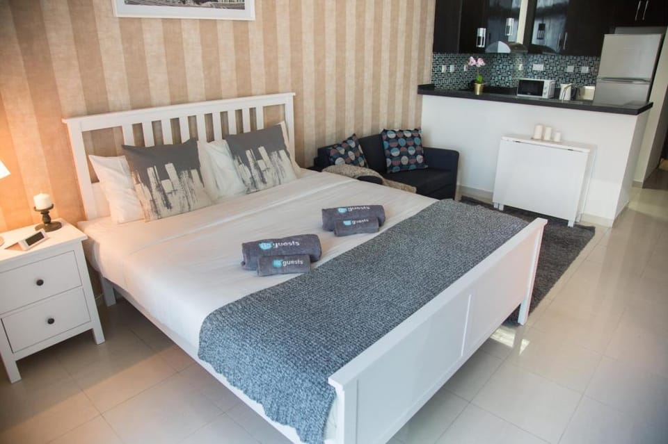 Studio With Incredible Sea Views, 3-min to Beach Apartment in Dubai