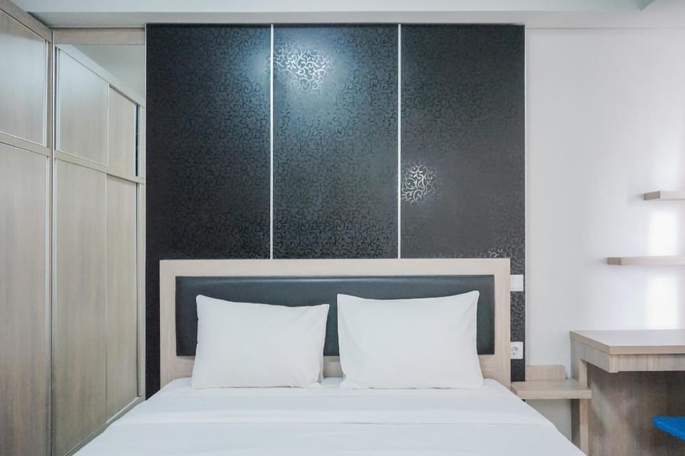 Comfy Studio at Trimezia Beverly Apt By Travelio Apartment in West Java