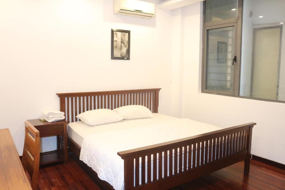 Davidduc's duplex apartment 84 Xom Chua Apartment in Laos