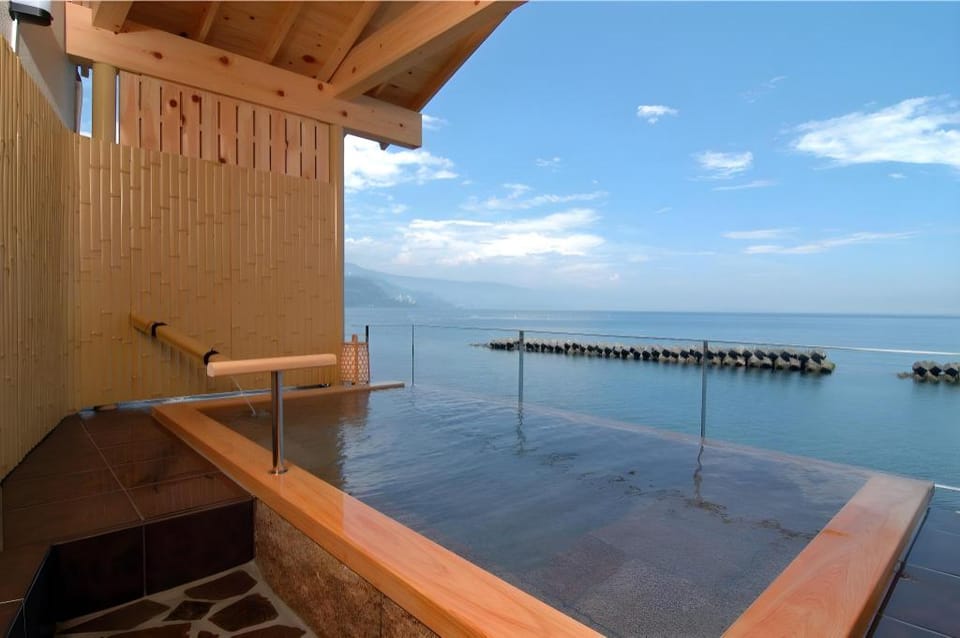 Hiratsuru Ryokan in Shizuoka Prefecture