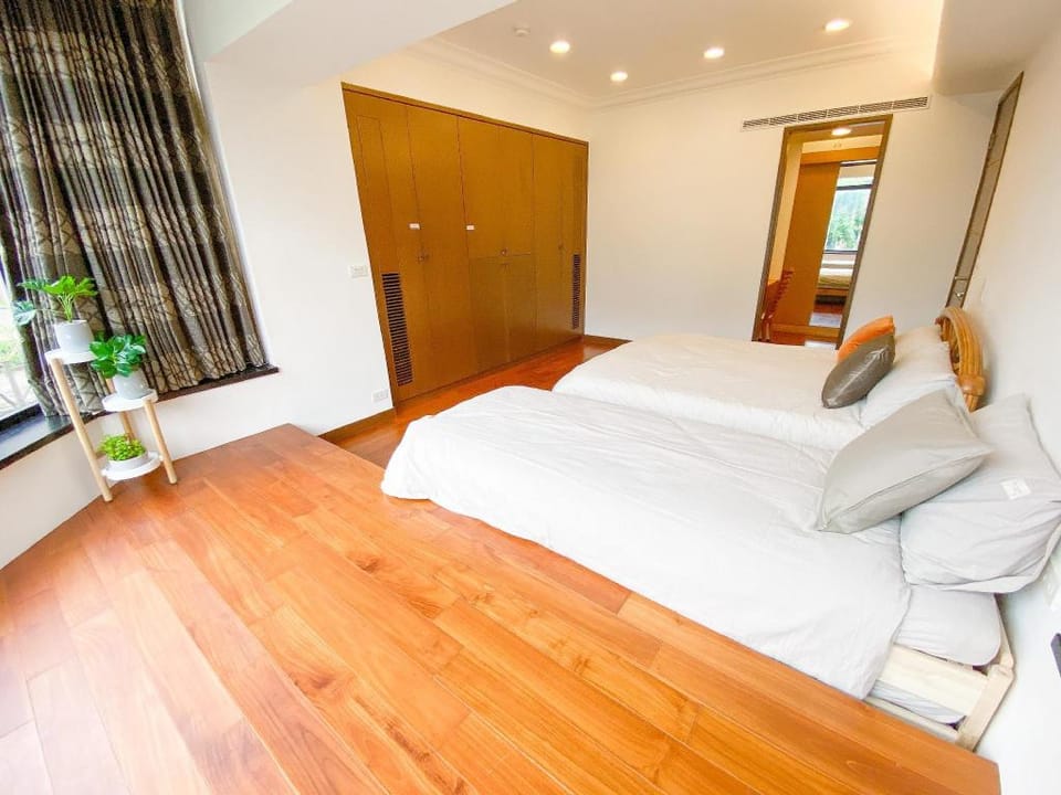*NEW* CEO's House/MTH RENT/Luxury APT./Tienmu TPE Apartment in Taipei City