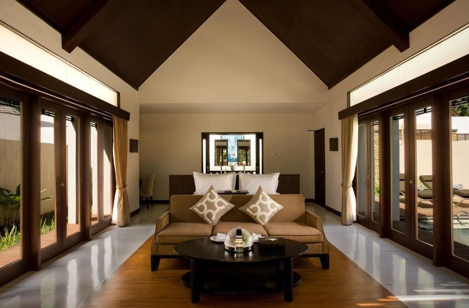 Luxury 1 BR Hill Side with  Private Pool #L123 Villa in Abiansemal
