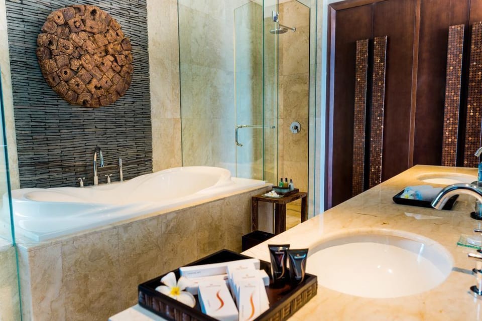 Luxury 1 BR Private Pool Villa #L312 Villa in Kuta Selatan
