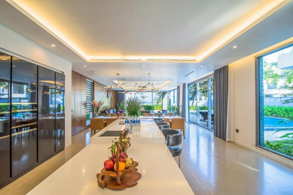 TOV Resort,Beauty Beachfront Villas Private Pool Villa in Hoa Hai
