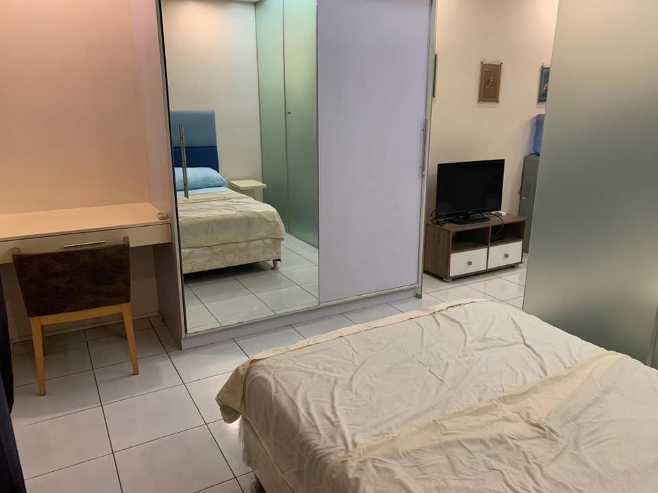 Clean Malate Bayview Mansion @ 150Mbps internet 10 Apartment in Manila City