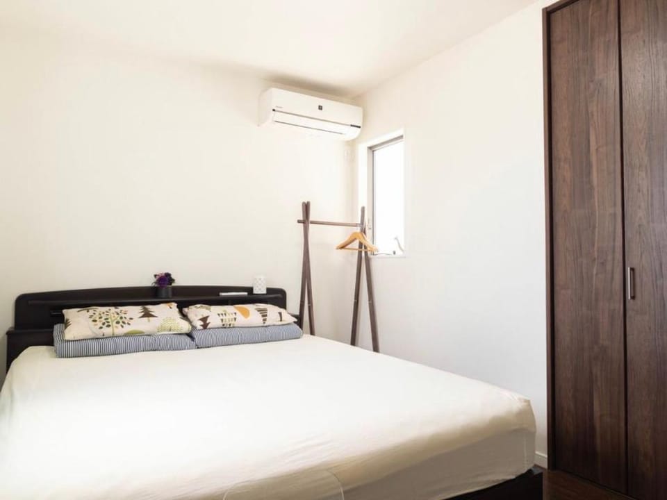 Brand new villa /direct to the airport /near Namba Villa in Osaka