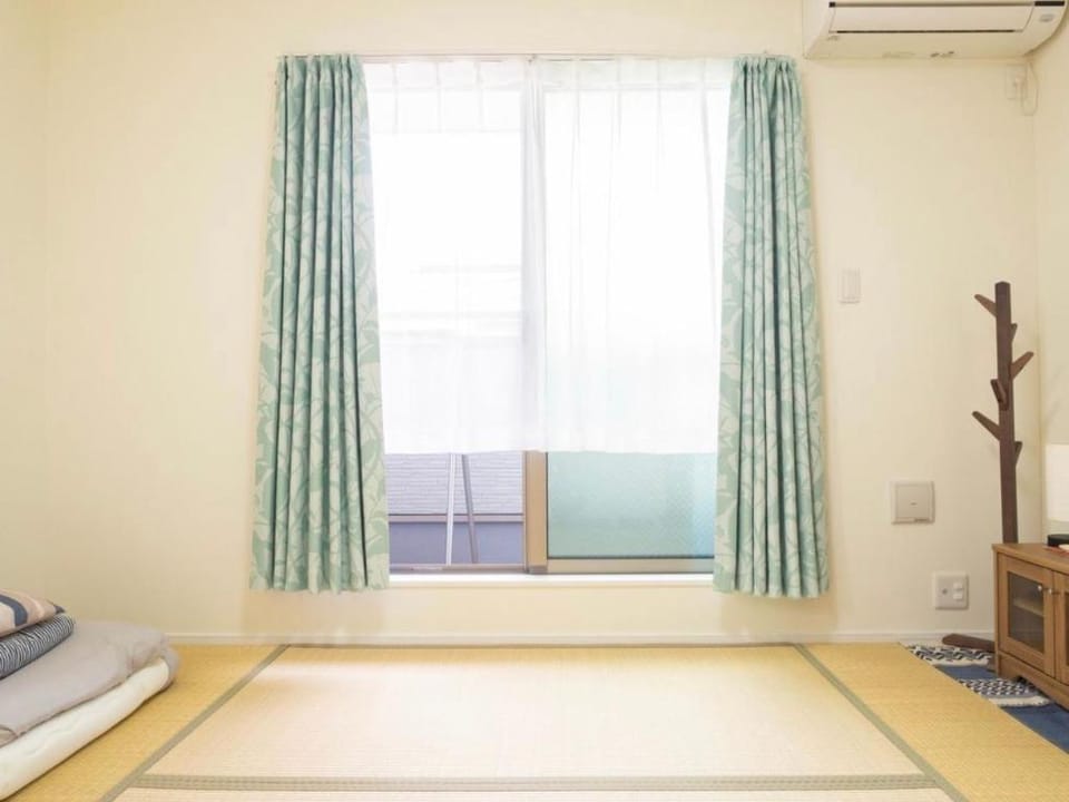 Brand new villa /direct to the airport /near Namba Villa in Osaka