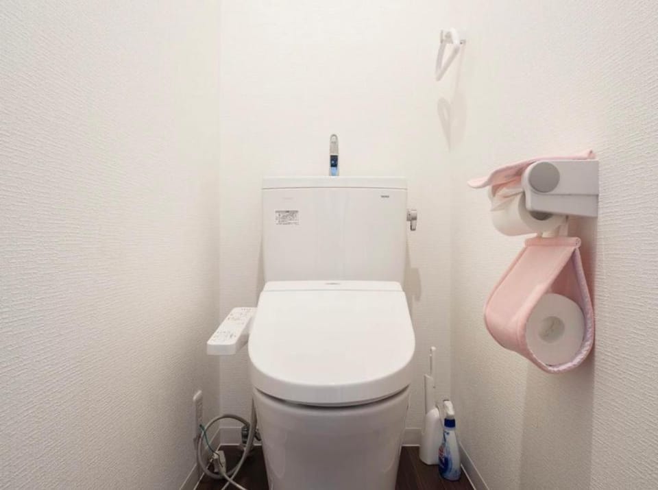 Brand new villa /direct to the airport /near Namba Villa in Osaka