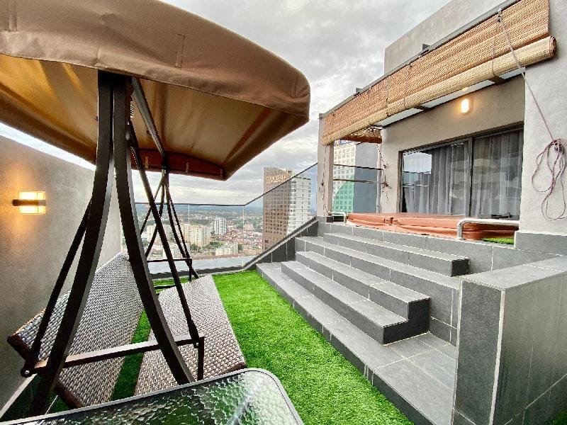B2405 MWHoliday [Family&Bubble] PrivateJacuzziVila Apartment in Malacca