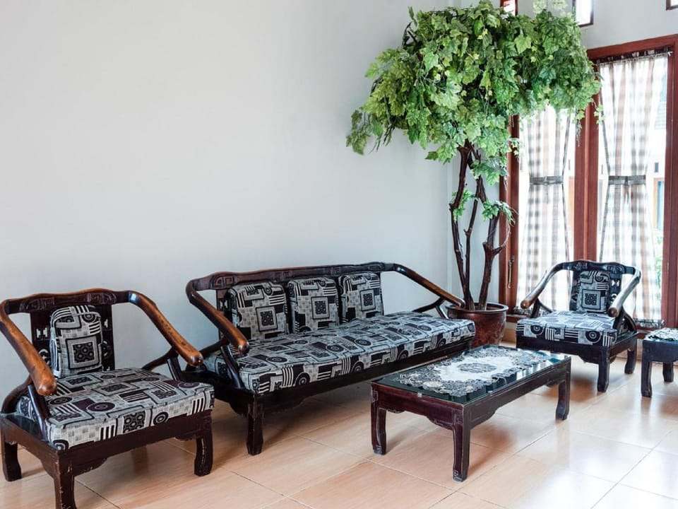 OYO 2912 Graha Minda Hotel in Indonesia
