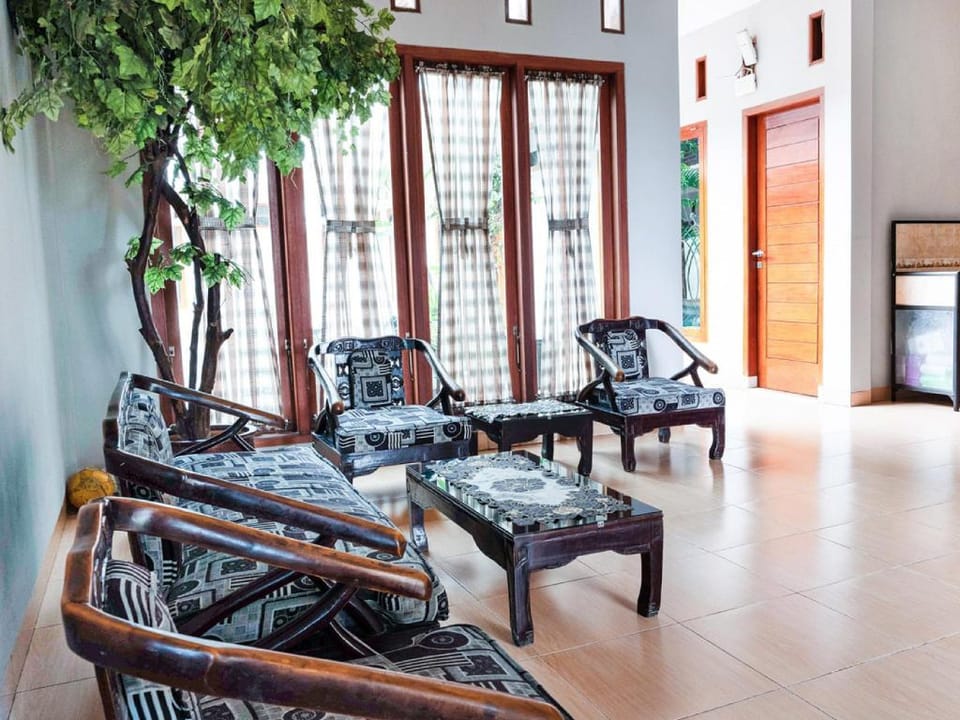 OYO 2912 Graha Minda Hotel in Indonesia