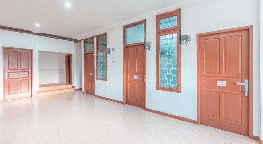 OYO Life 3047 Gita Kencana Hotel in West Java