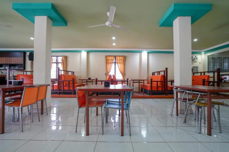 OYO 427 Hotel Galaxy Hotel in Indonesia