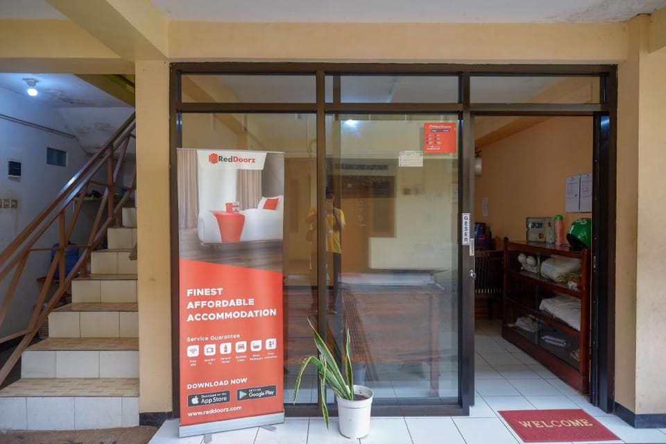 RedDoorz Syariah near GOR Satria 4 Hotel in Indonesia