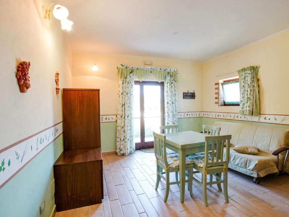 Apartment in Castiglione near Lake Trasimeno Vacation rental in Umbria