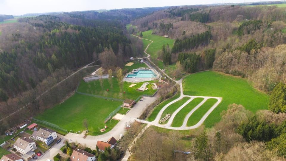 Landgasthof Falken Bed and Breakfast in Aalen