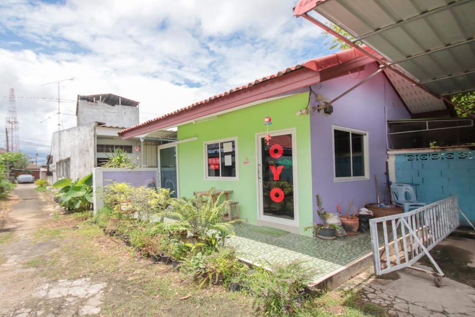 OYO 682 Fishering Home Bed and Breakfast in Krabi Changwat