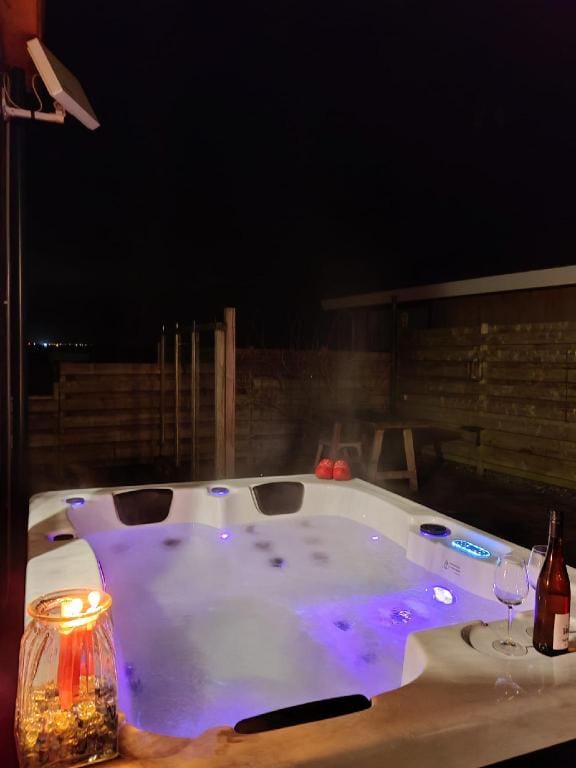 Entire house - 4 pers Holiday home Aurora with directly on the Lauwersmeer Vacation rental in Anjum