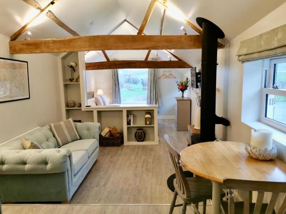 The Stables cozy cottage with views and a hot tub Vacation rental in Wales