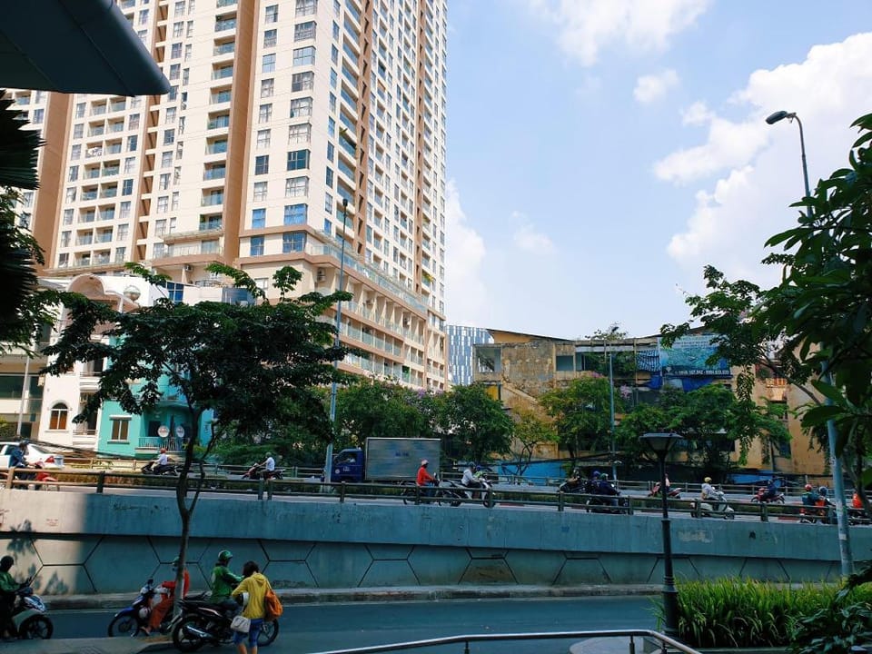HOANG'S WORLD - NEW 5 STARS IN CENTER HCM Apartment in Ho Chi Minh City