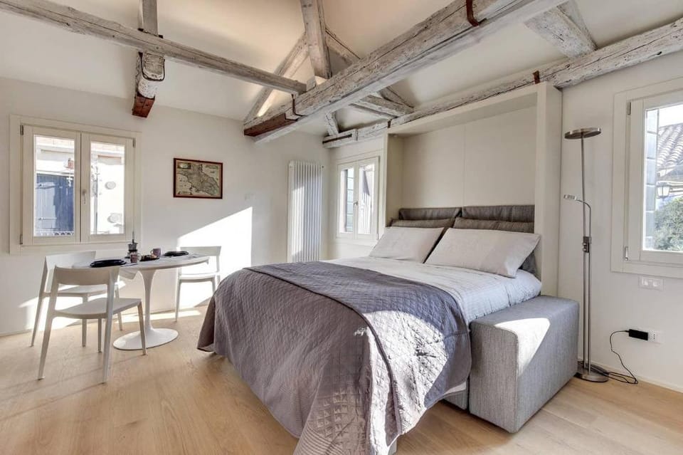 VENICE SKYLINE VIEW STUDIO APARTMENT Apartment in Venice