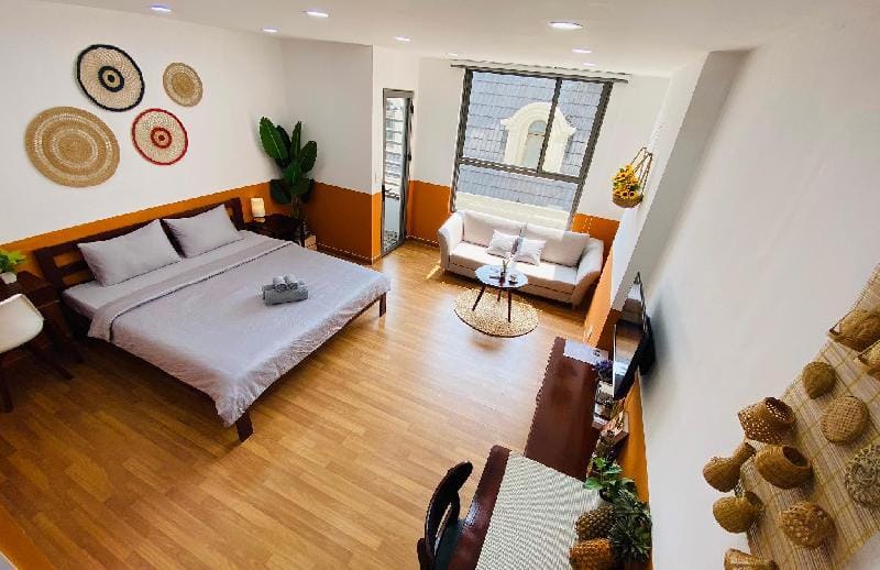 Vintage Studio 5mins to TSN airport, free gym pool Apartment in Ho Chi Minh City