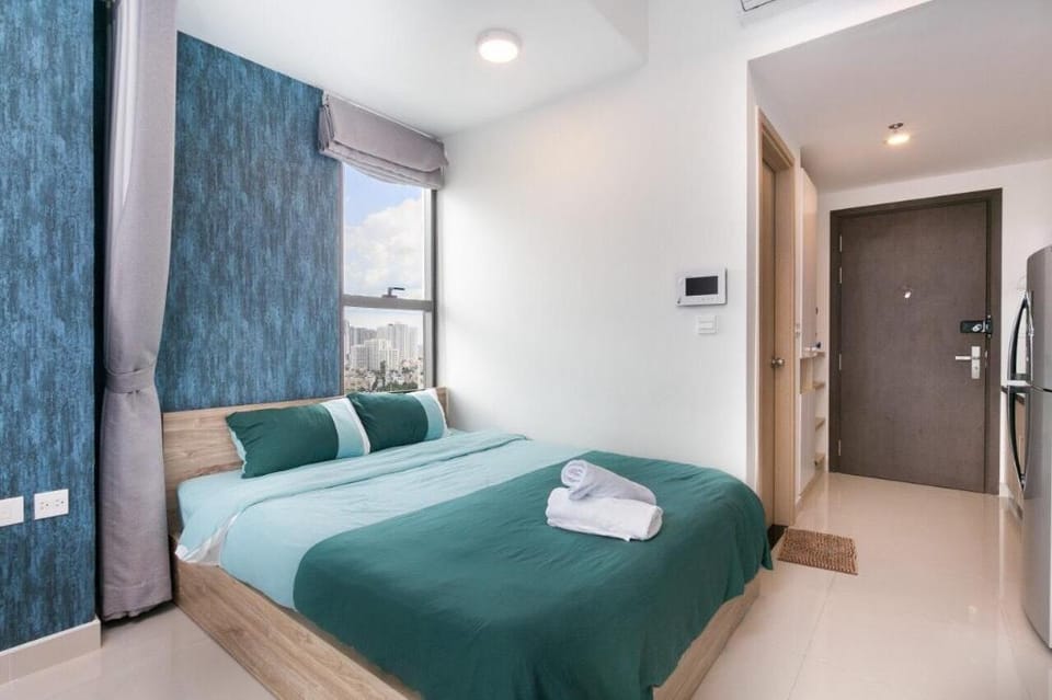 Feeling VietNam in Center City| Pool infinity edge Apartment in Ho Chi Minh City