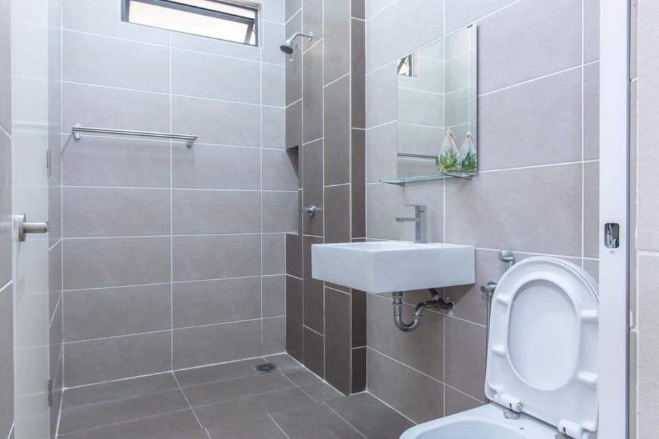 Fravels Home KLIA
NILAI/DENGKIL/CYBERJAYA Vacation rental in Negeri Sembilan, Malaysia