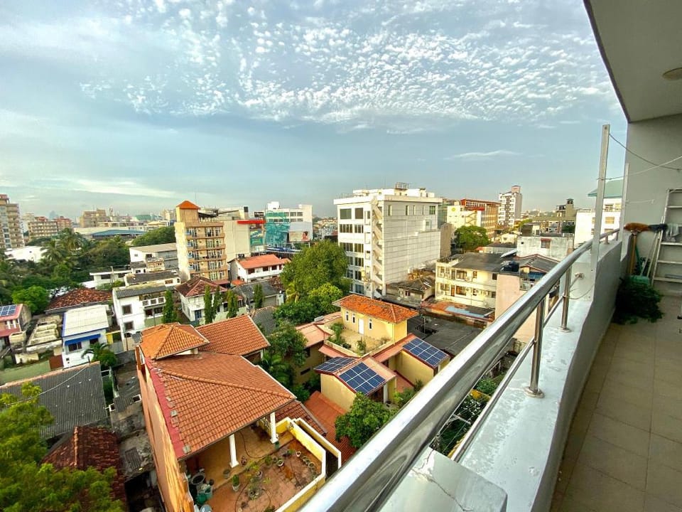 Oceanside Apartment -  Short & Long Term Rent Apartment in Dehiwala-Mount Lavinia