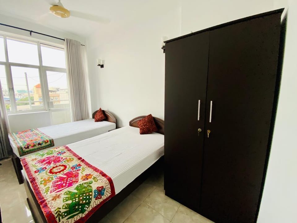 Oceanside Apartment -  Short & Long Term Rent Apartment in Dehiwala-Mount Lavinia