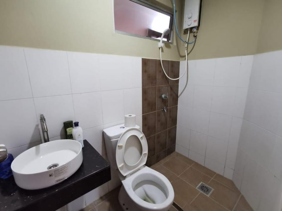 Cyber City Modern Home, 5mins to KKIA Apartment in Kota Kinabalu
