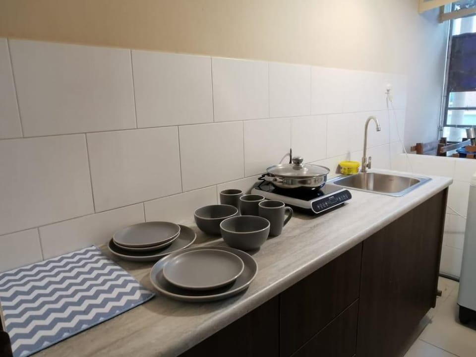 Cyber City Modern Home, 5mins to KKIA Apartment in Kota Kinabalu