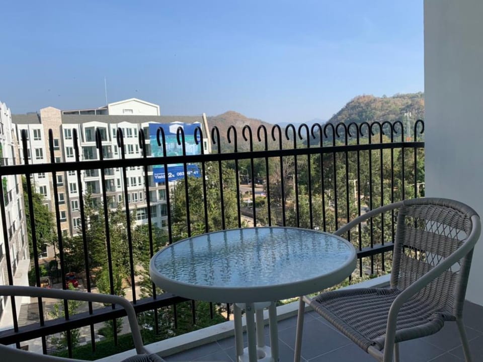 Center Khaoyai/Pool and Mountain view max6pax Apartment in Laos