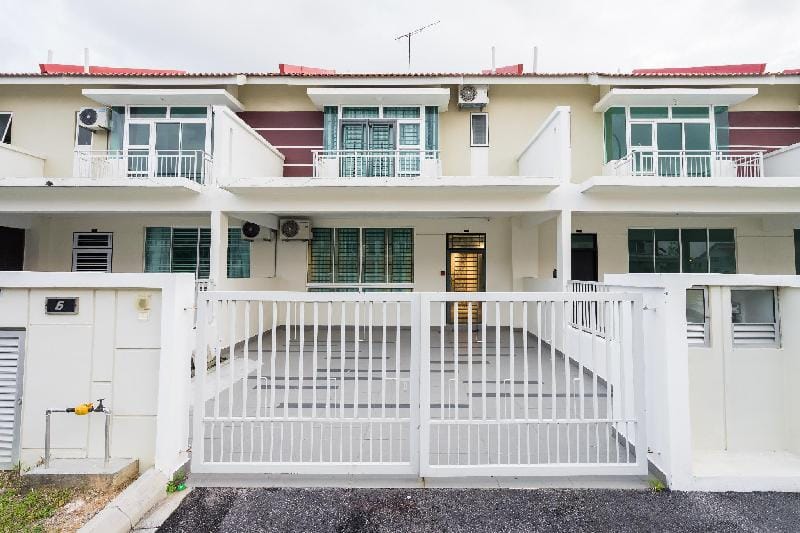 Desaru Simple & Classic Guests House 0903  Vacation rental in Johor