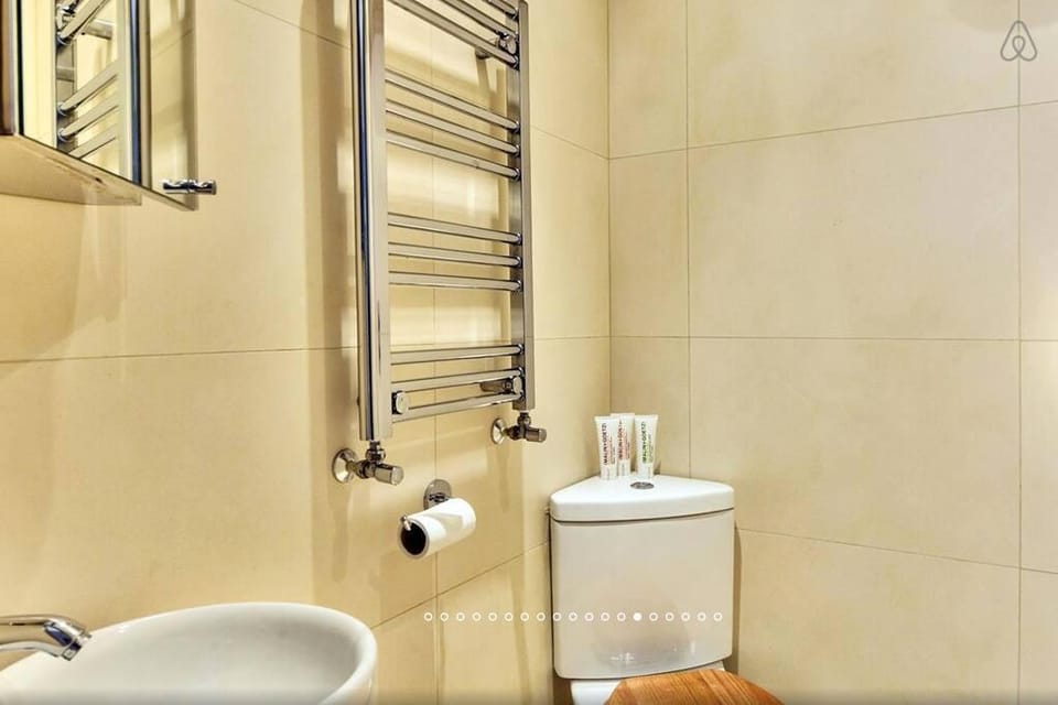Brunswick · Brunswick Oasis.  A Luxury For 4 w/ Private Patio Apartment in City of Westminster